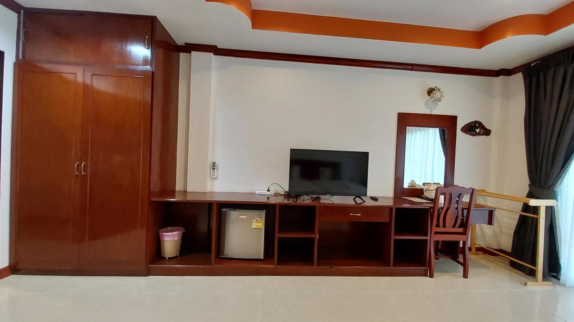 เบ็นเน็ุต เฮ้าส์ Hostel Patong ภายนอก รูปภาพ
